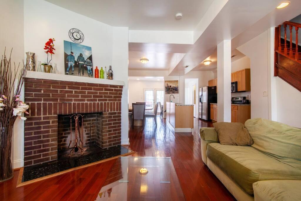 Relaxing, Spacious, Private, Walkable In Petworth! ワシントン エクステリア 写真